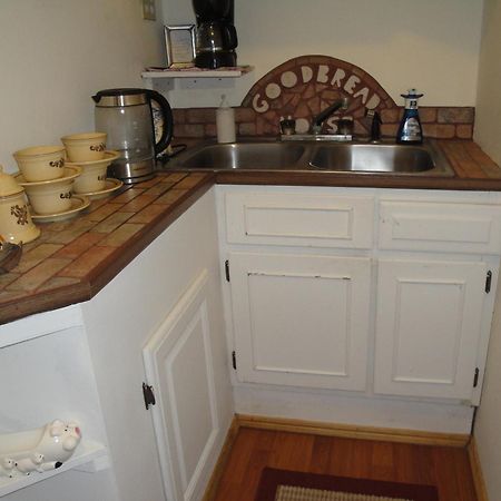Goodbread House Bed And Breakfast Saint Marys Exterior foto