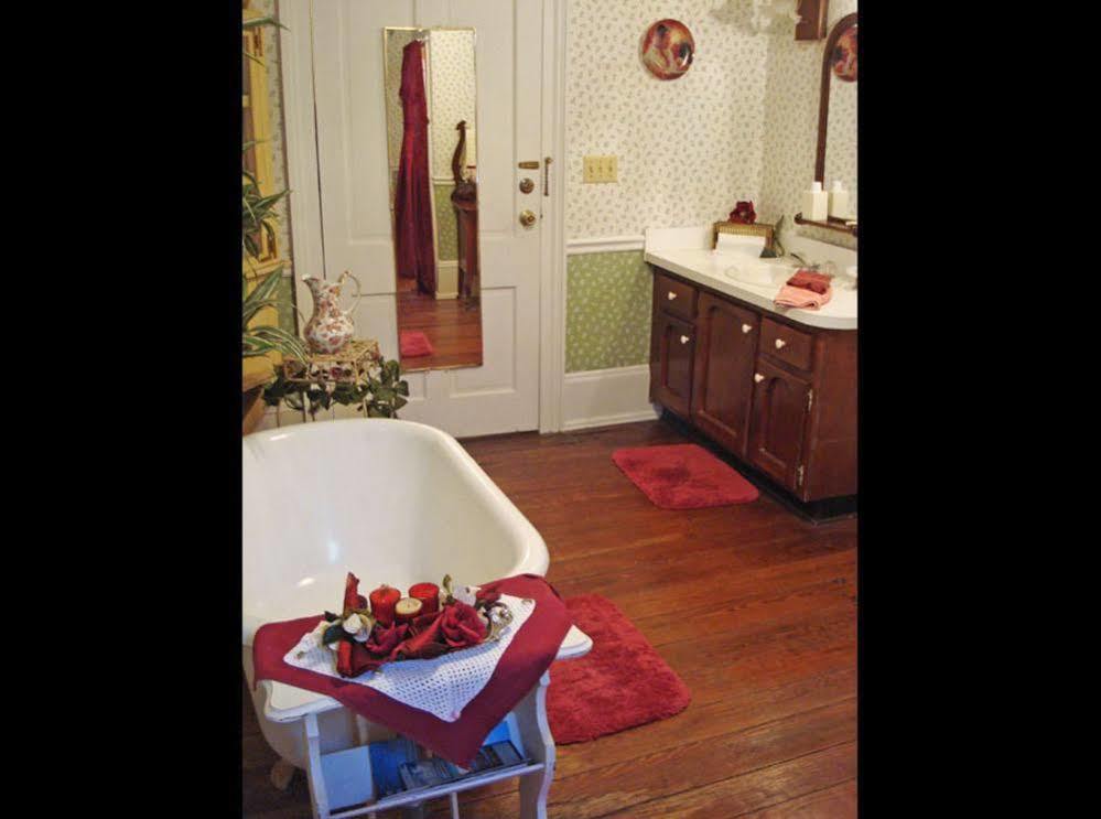 Goodbread House Bed And Breakfast Saint Marys Exterior foto